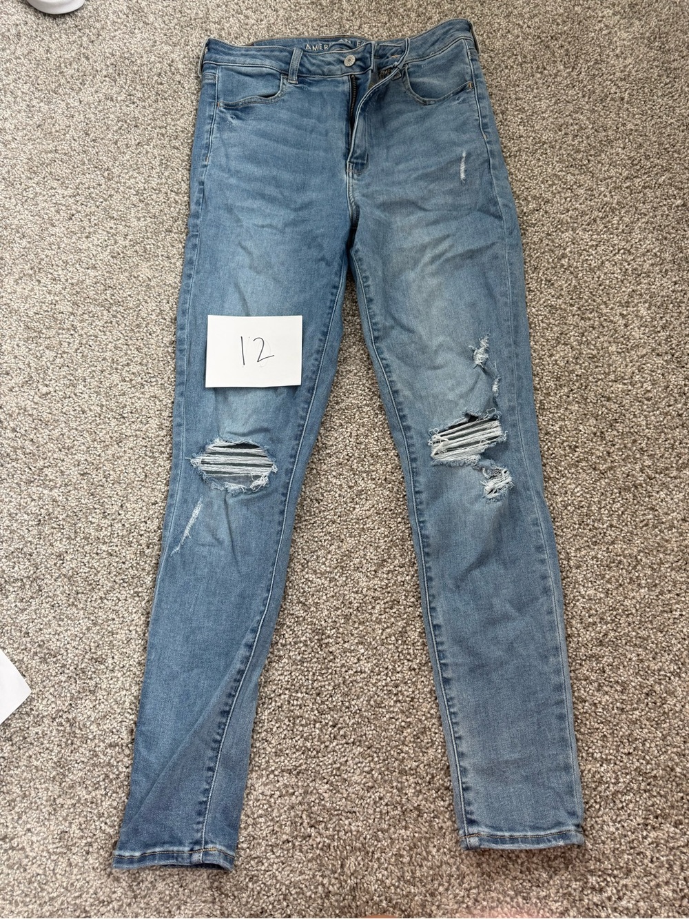 American Eagle Outfitters Light Blue Distressed Skinny Jeans